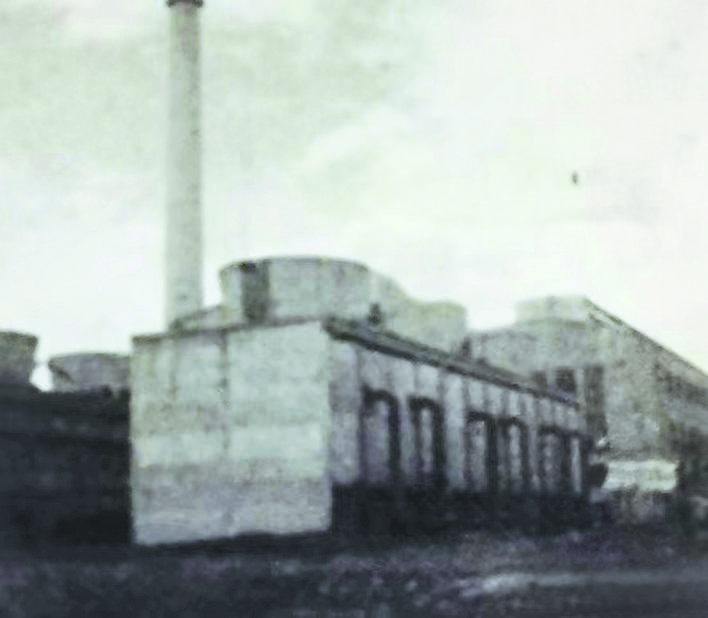 上世纪60年代末建成的合肥电厂。(资料图片)